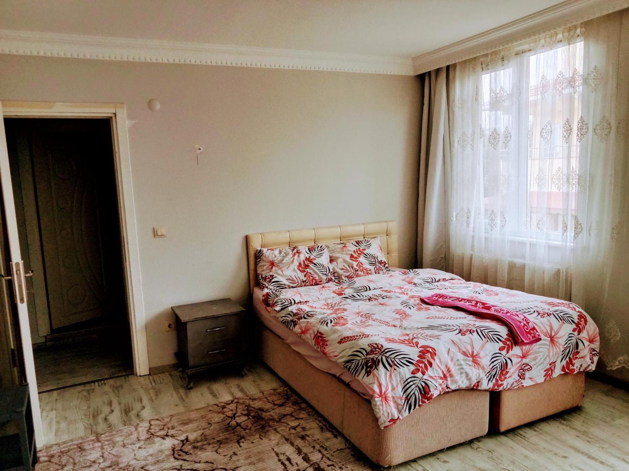 Ahmet Teacher Hotel,6 Minutes From The Airport Arnavutkoy Exteriér fotografie
