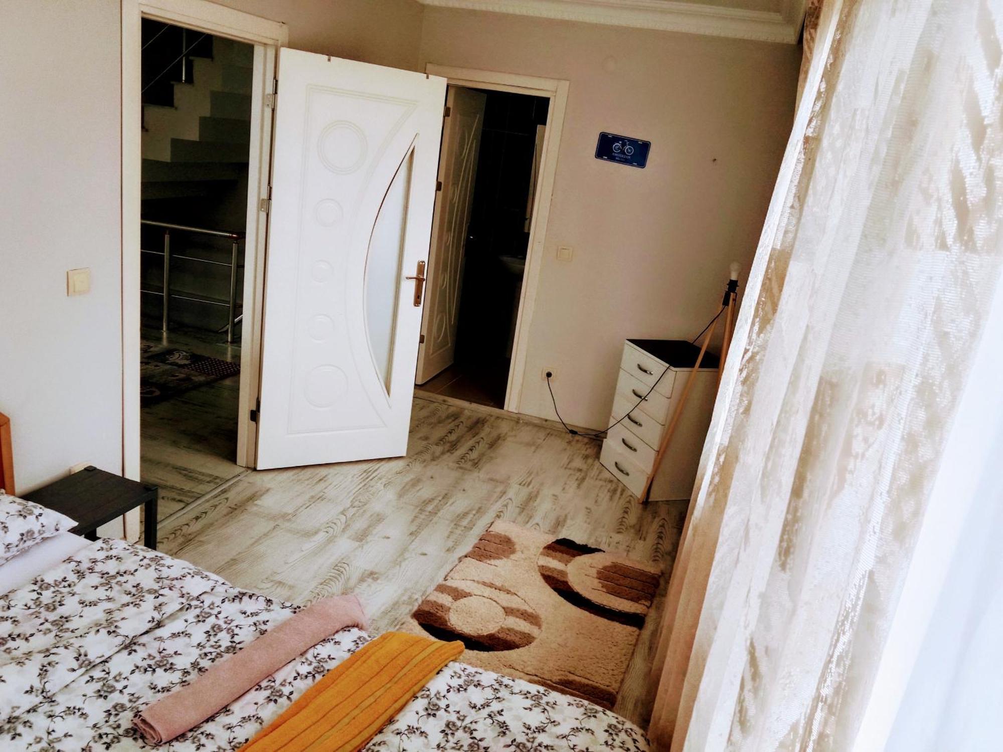 Ahmet Teacher Hotel,6 Minutes From The Airport Arnavutkoy Exteriér fotografie