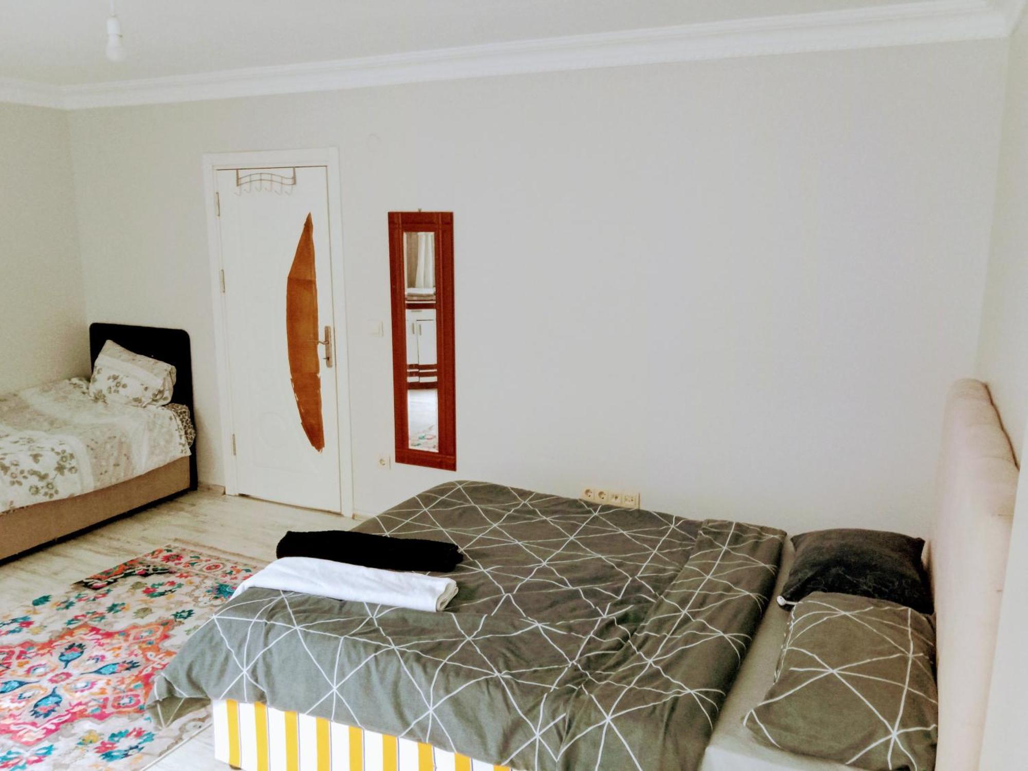 Ahmet Teacher Hotel,6 Minutes From The Airport Arnavutkoy Exteriér fotografie